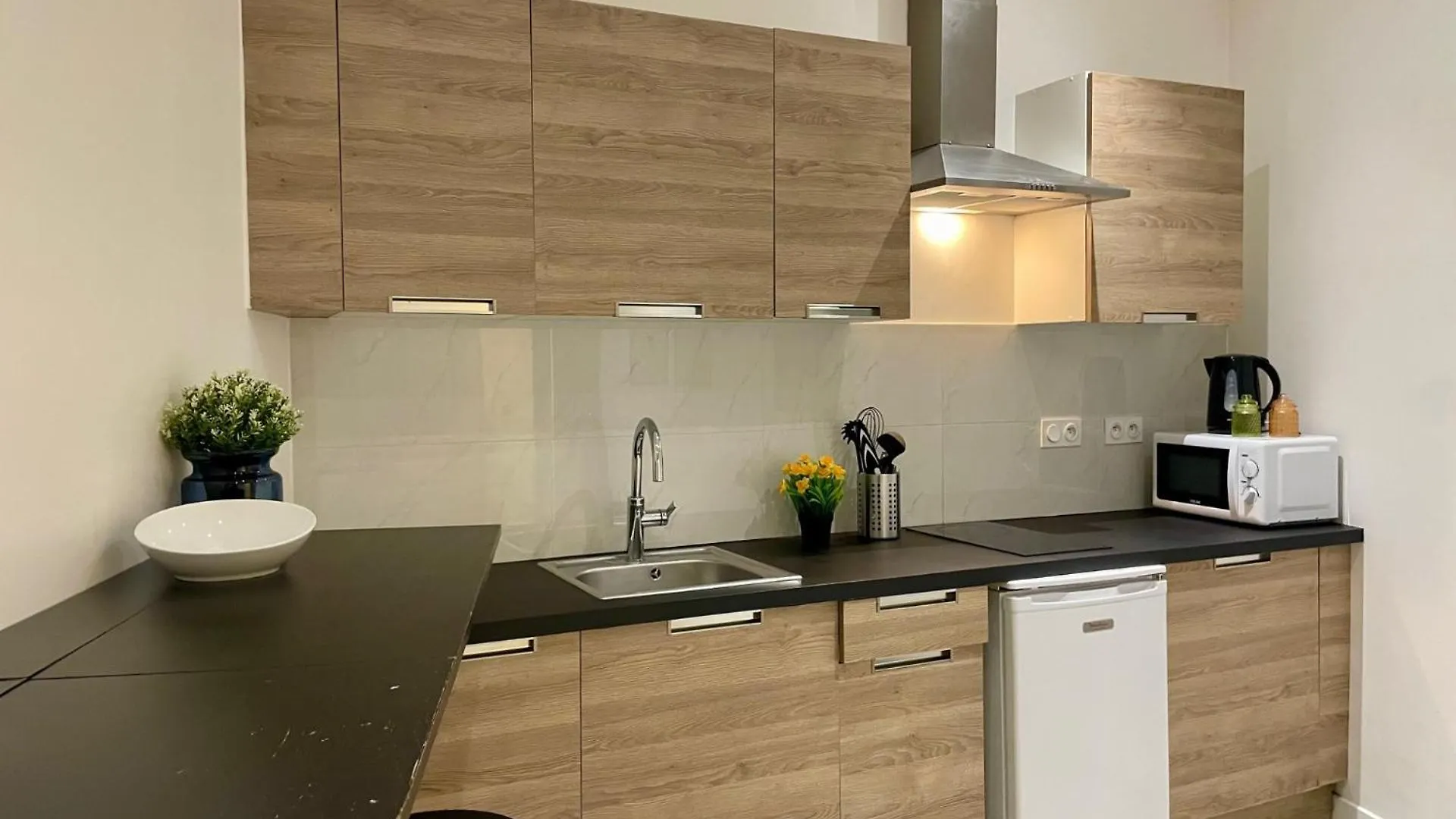 Apartment Studio Large Dans Le 13Eme Paris France